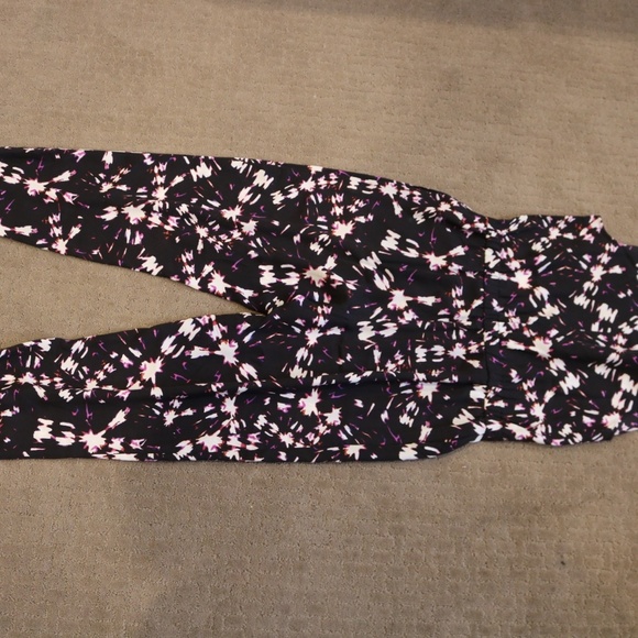 Broadway & Broome romper  | M | patterned black - Picture 4 of 6